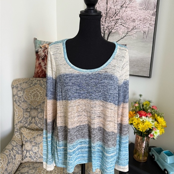 Ella Moss Cream and Blue Oversized Blouse - Picture 1 of 6